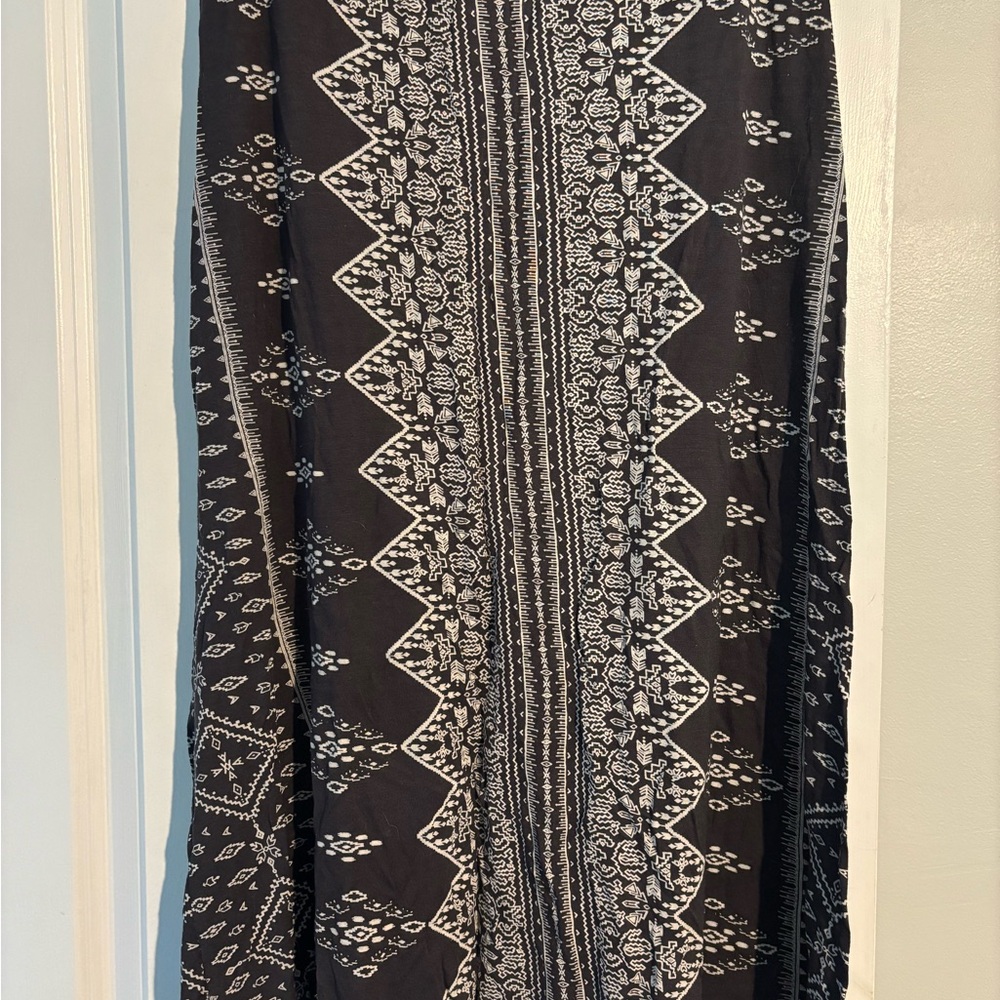 Billabong Black and White Maxi Skirt